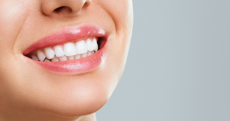 the vital things you must consider to keep your teeth healthy in between your dental visits